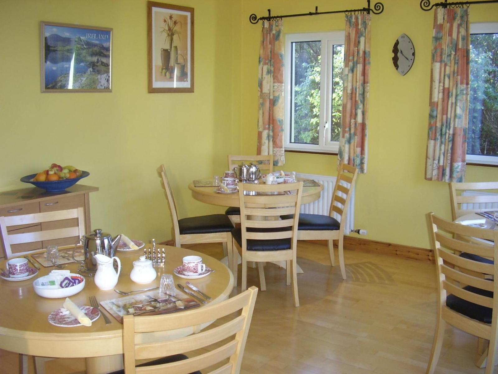 Pk Lodge Bed And Breakfast Skibbereen Exteriör bild