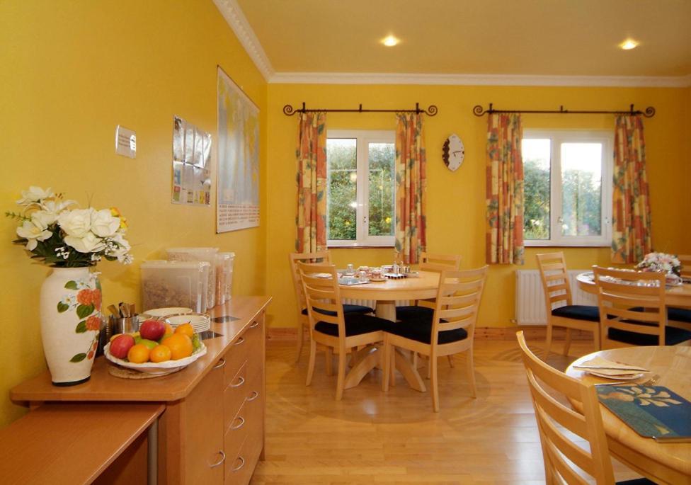 Pk Lodge Bed And Breakfast Skibbereen Exteriör bild