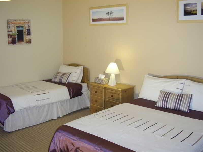 Pk Lodge Bed And Breakfast Skibbereen Exteriör bild