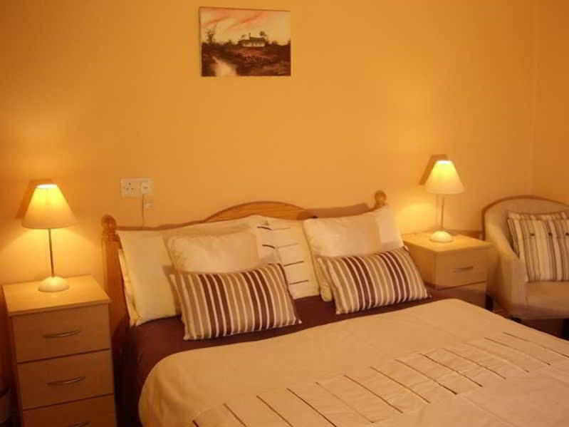 Pk Lodge Bed And Breakfast Skibbereen Exteriör bild