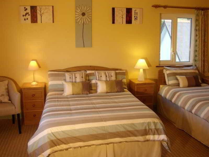 Pk Lodge Bed And Breakfast Skibbereen Exteriör bild
